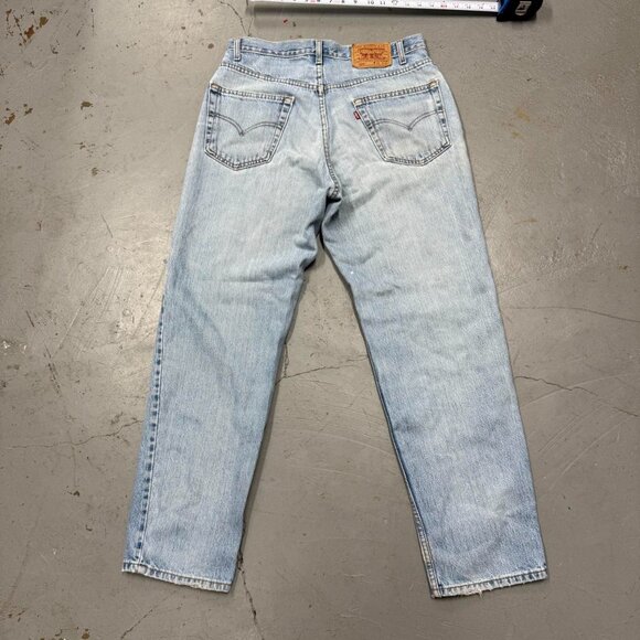 Vintage Levi’s 550 Relaxed Fit White Wash Faded Denim Blue Jeans 32 x 31 - Picture 2 of 7